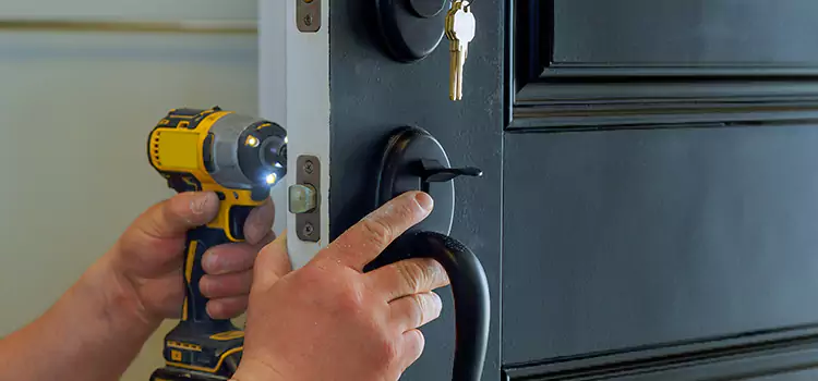 Commercial Door Lock Installation South St. Paul