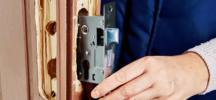 Garage Door Lock Replacement South St. Paul